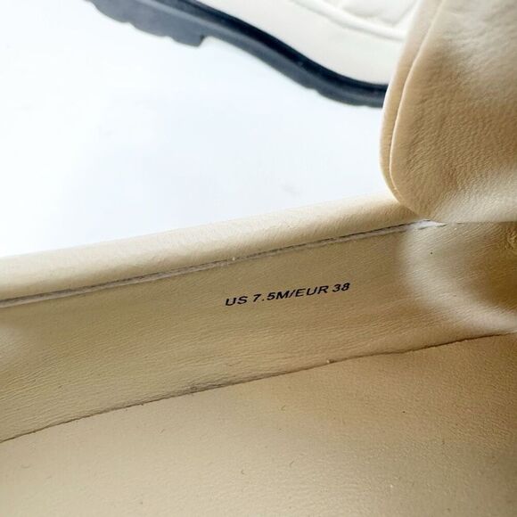 Vince Robin Leather Loafer in Moonlight Cream Lug Soled Heeled Women’s Size 7.5 - Picture 11 of 11